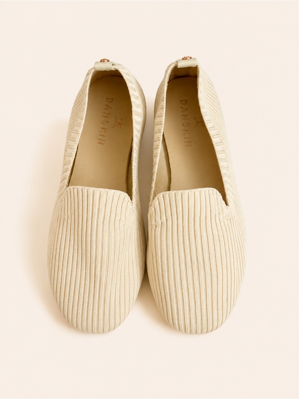 Danskin Cream Ribbed Slip-On Flats for Women size 6.5